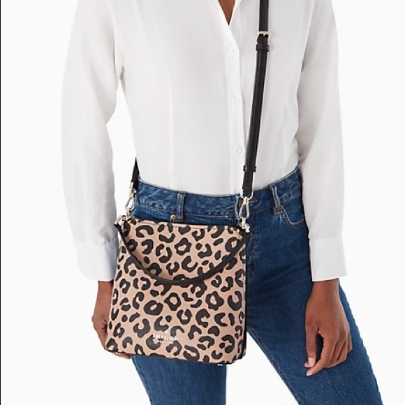 New💃Kate Spade darcy graphic leopard small bucket - Picture 8 of 10
